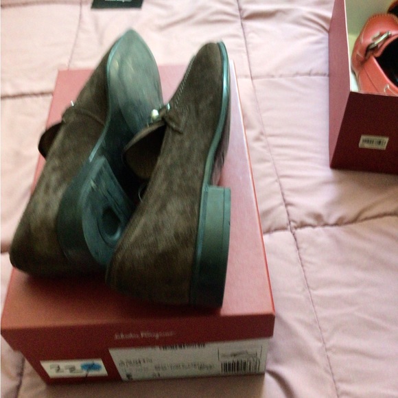 Ferragamo shoes - Picture 5 of 7